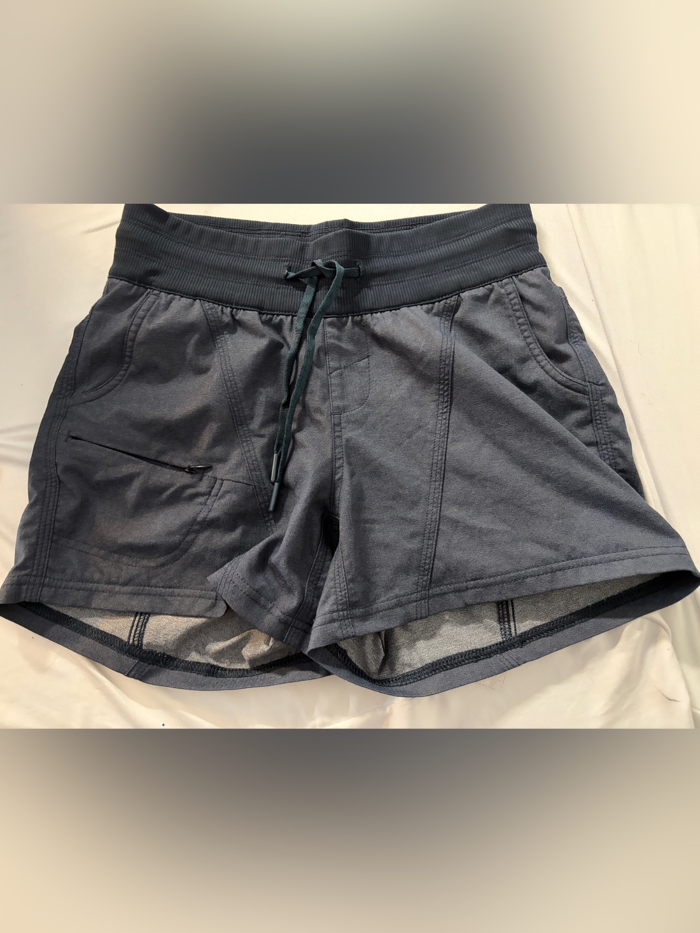 The North Face women’s Aphrodite 2.0 shorts Blue Athletic Drawstring Shorts